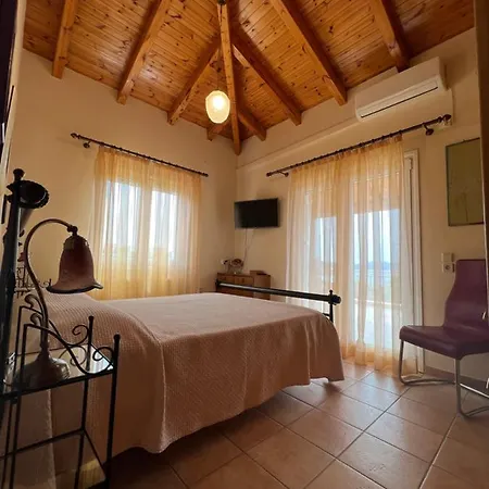 Sea View Hotel 4*